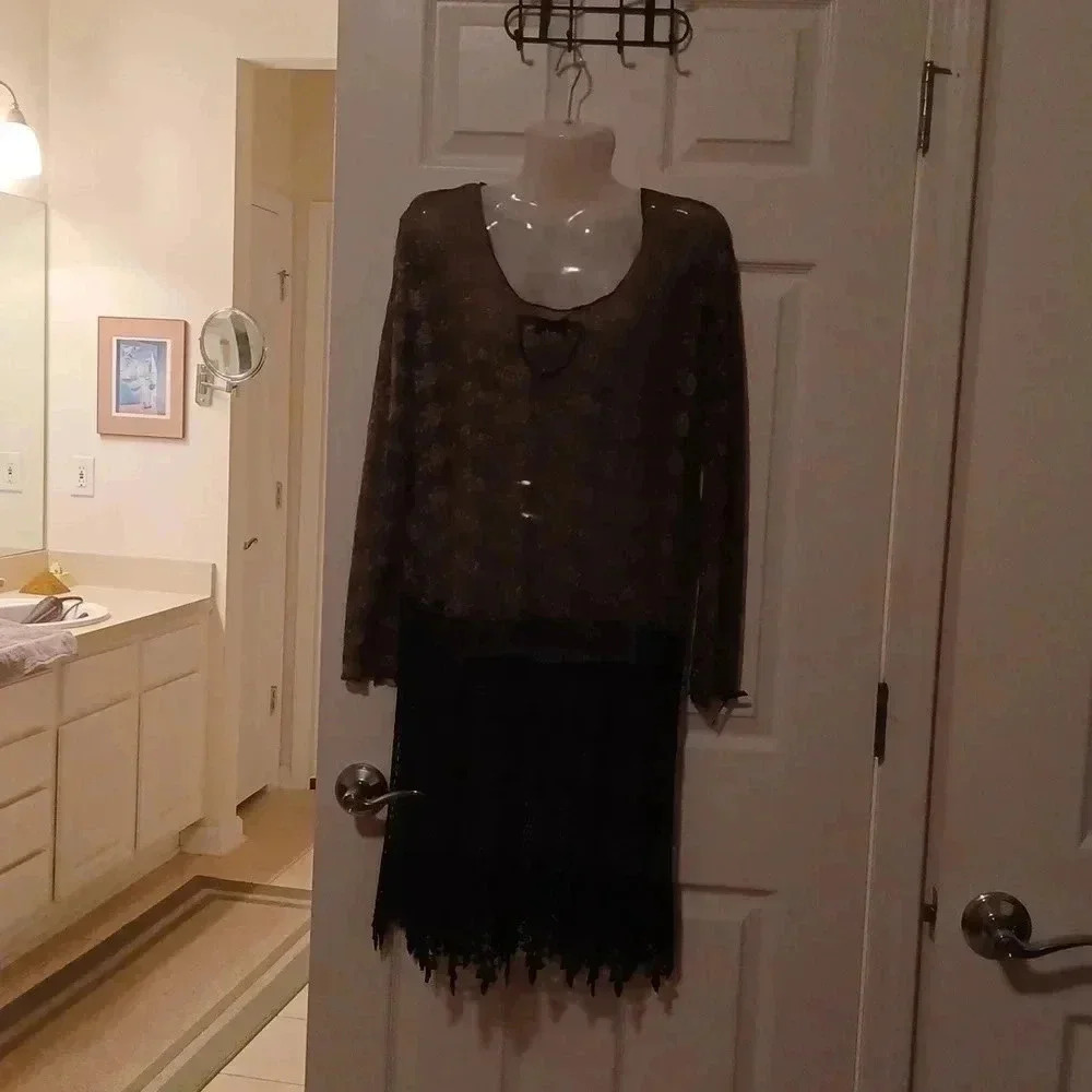 Gorgeous 2pc set. - Picture 6 of 15